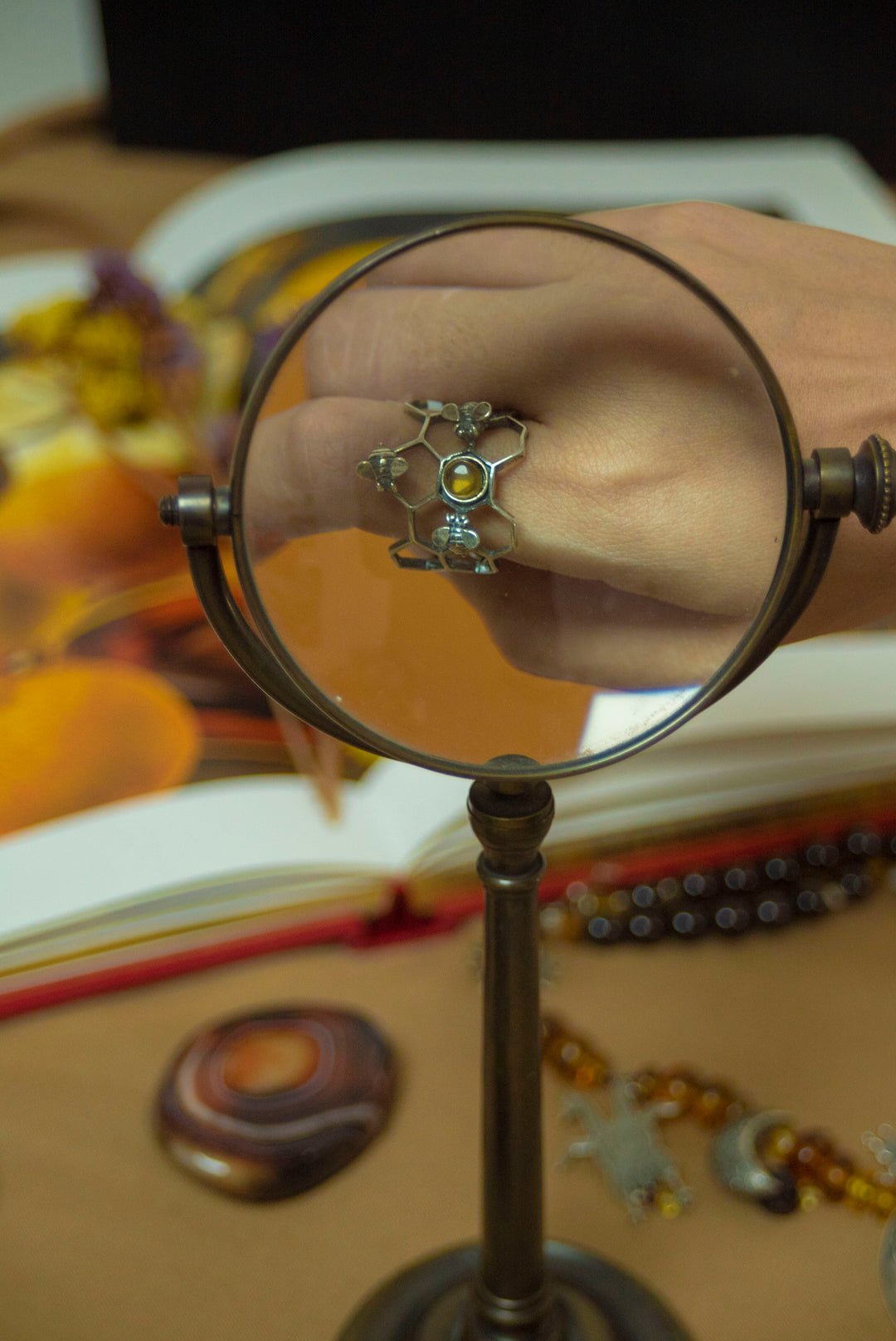 Honeycomb ring eleven chambers