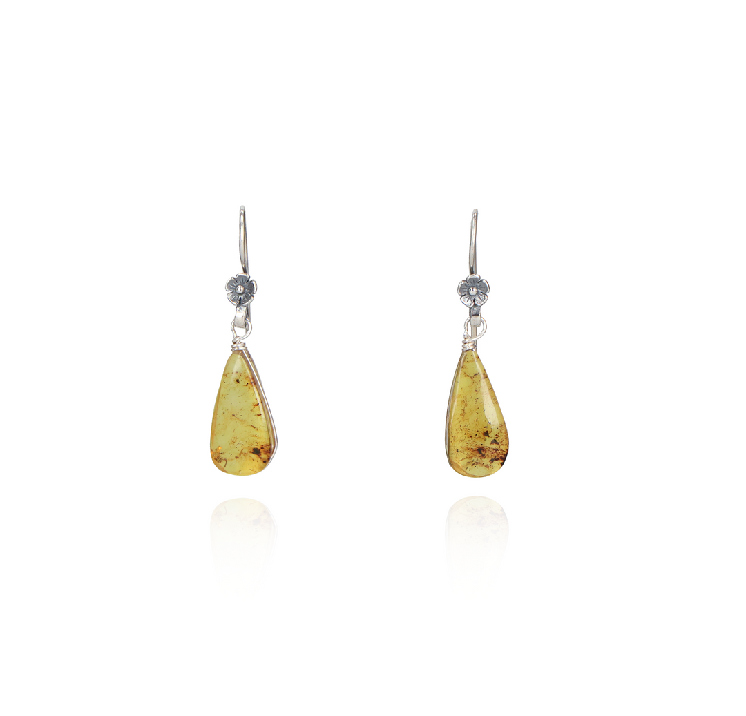 Mini Malva Flower Earring