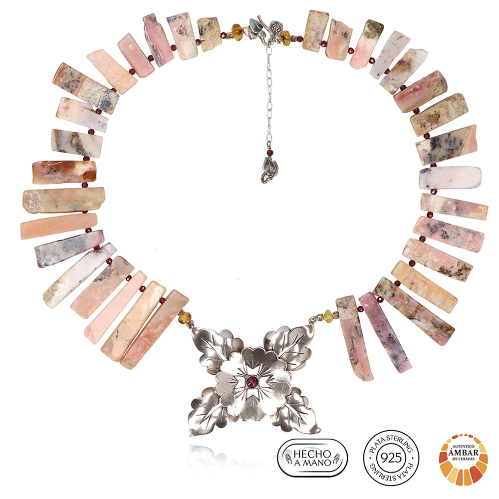 Collar Flor con Hojas
