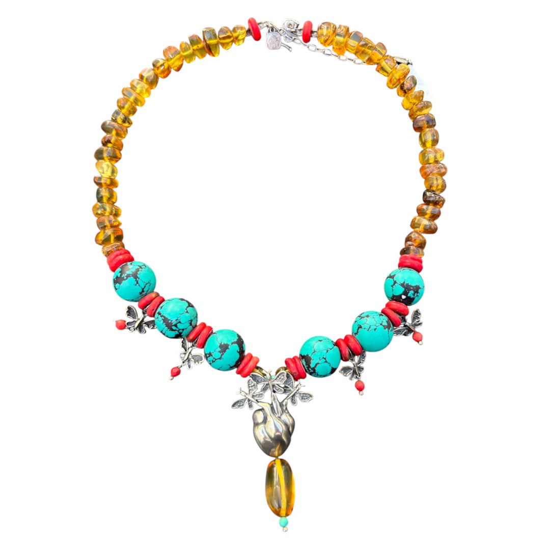 Collar Corazón con Mariposas