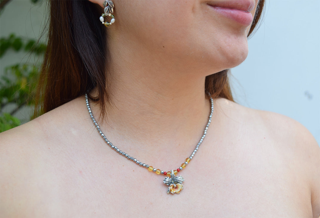 Collar Orquídea Silvestre