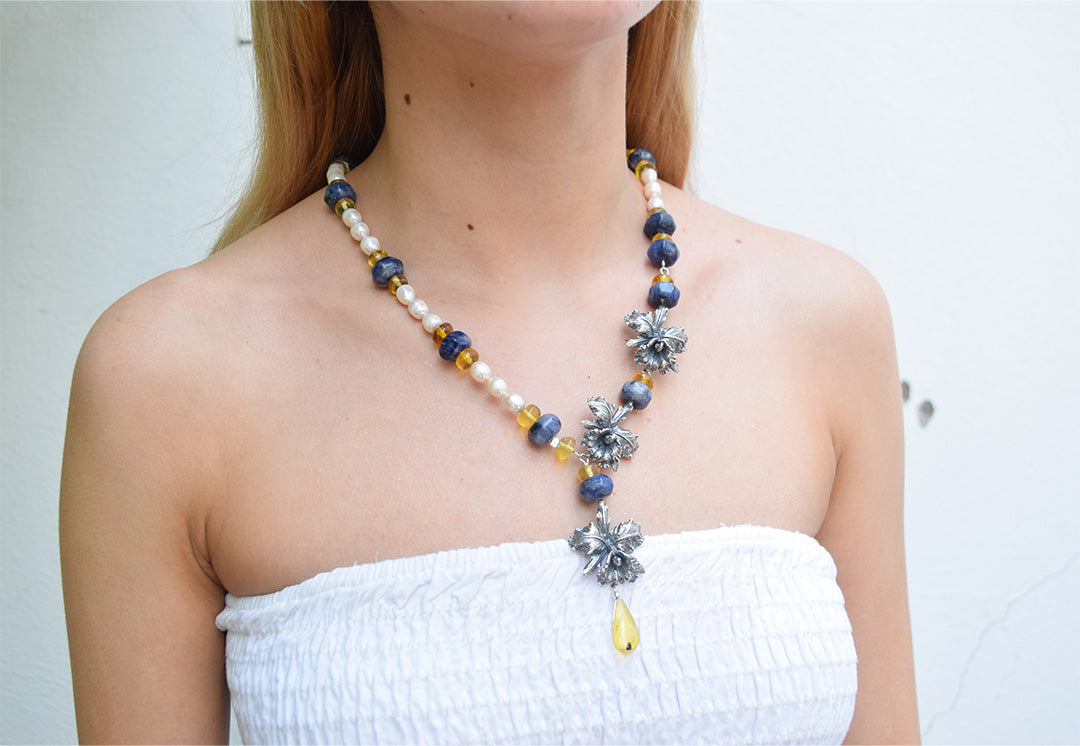Collar Trío de Orquídeas