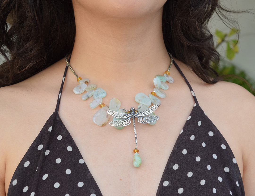 Collar Libélula Vuelo de Primavera