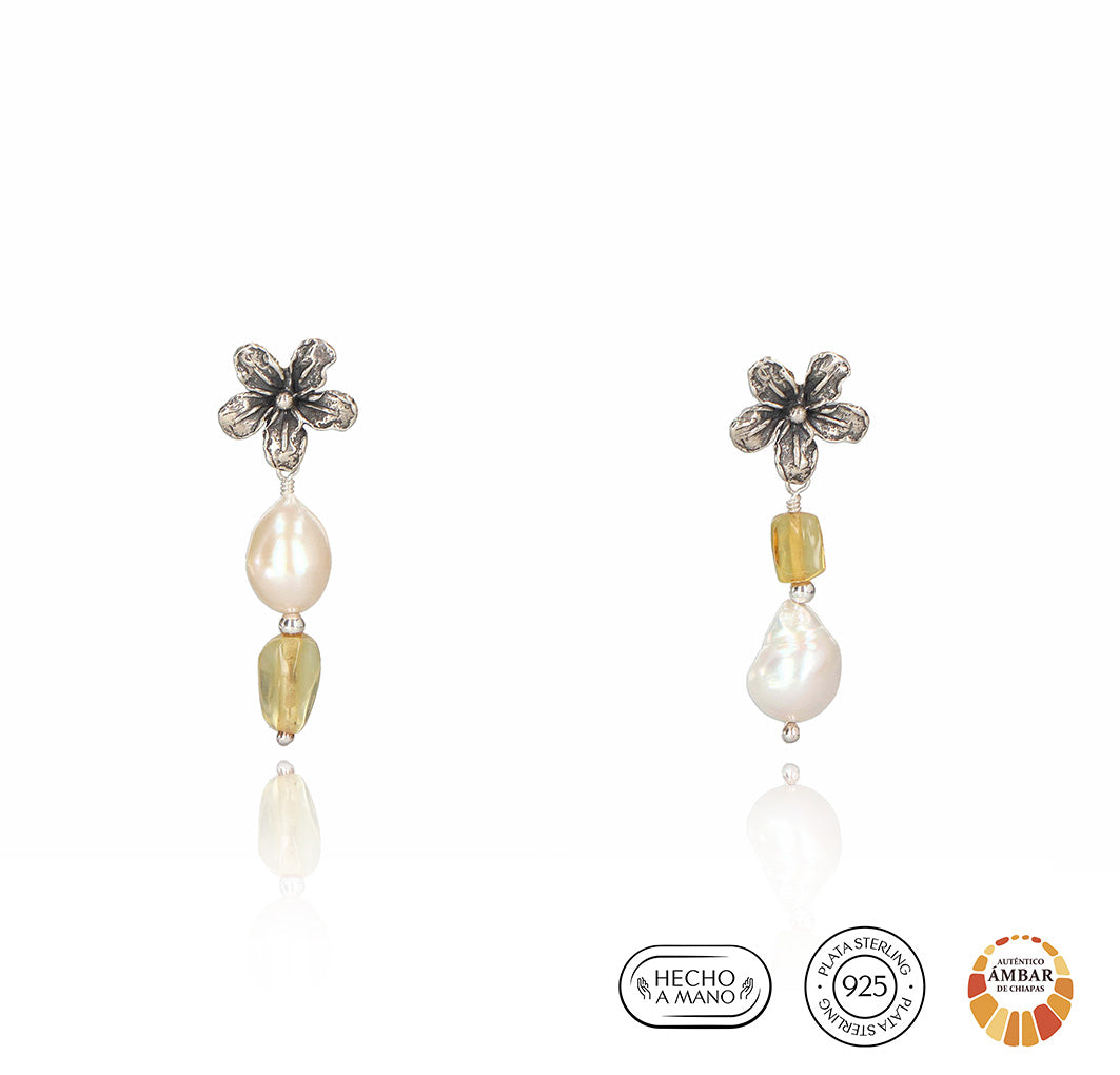 Arete Flor con Perla