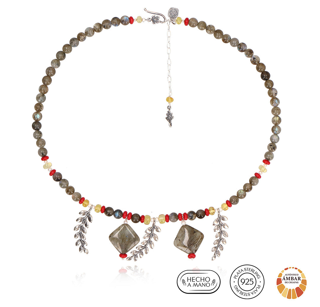 Collar Misterio del Bosque