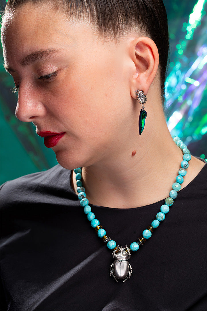 Collar raiz y movimiento escarabajo con hematita