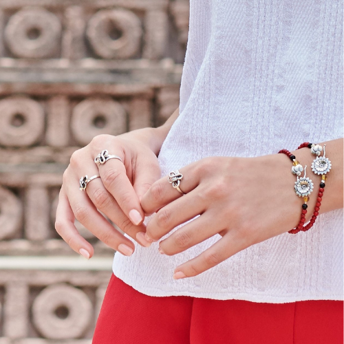 Yalalag Ch Flower Bracelet.