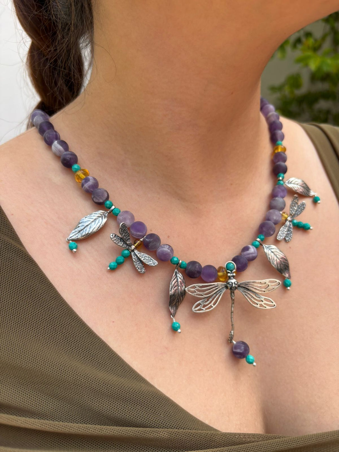 Collar Libélulas y Hojas