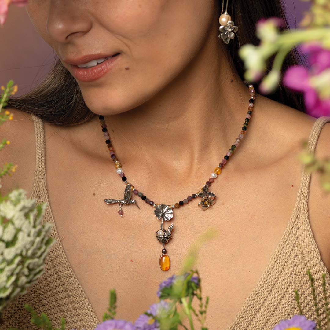 Necklace I go to the nest