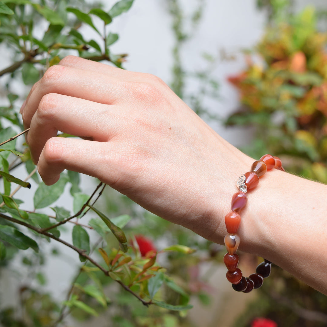 Multi-stone elastic bracelet