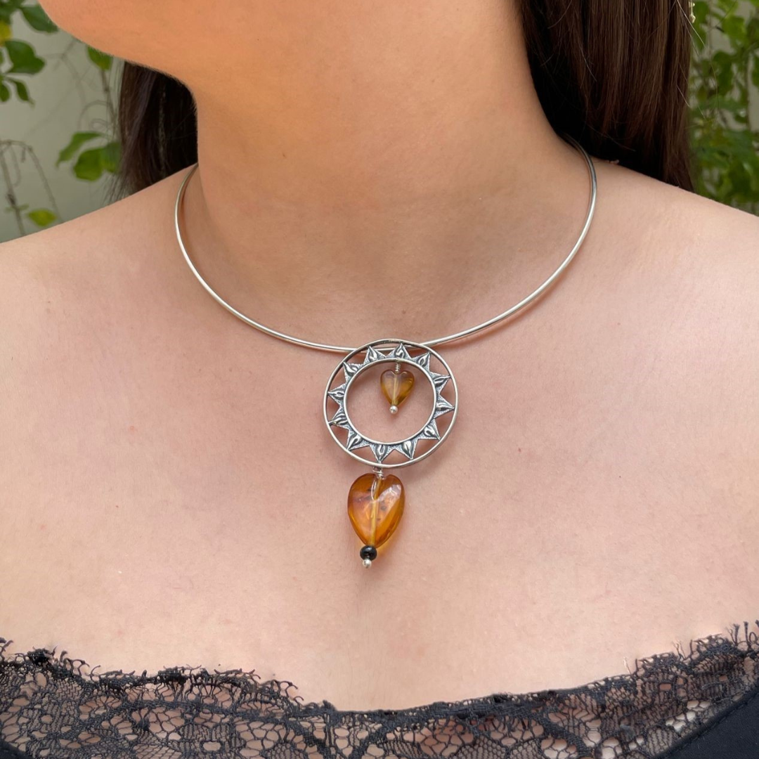 Sun Rigid Choker