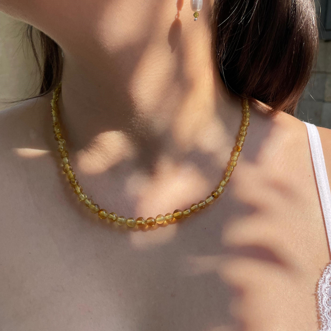 Amber bead necklace