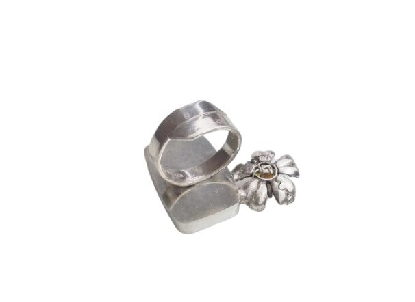 Bezel Ring with Flower