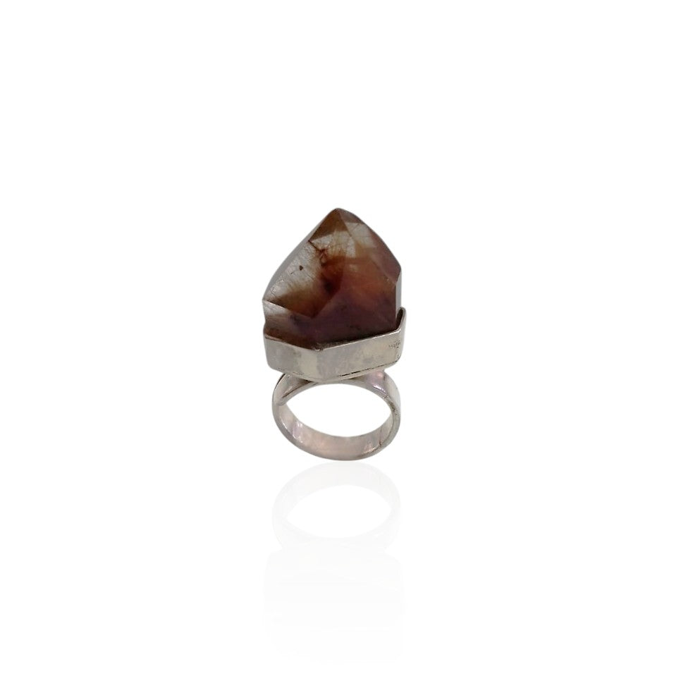 Garden quartz point ring