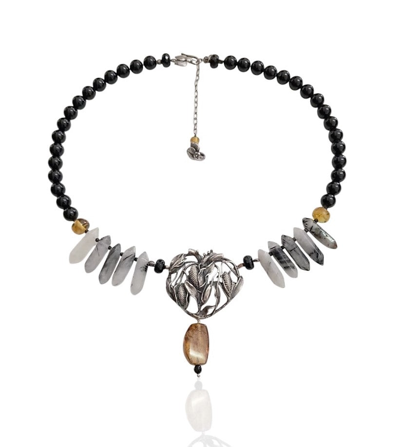 Collar Corazón de Maices