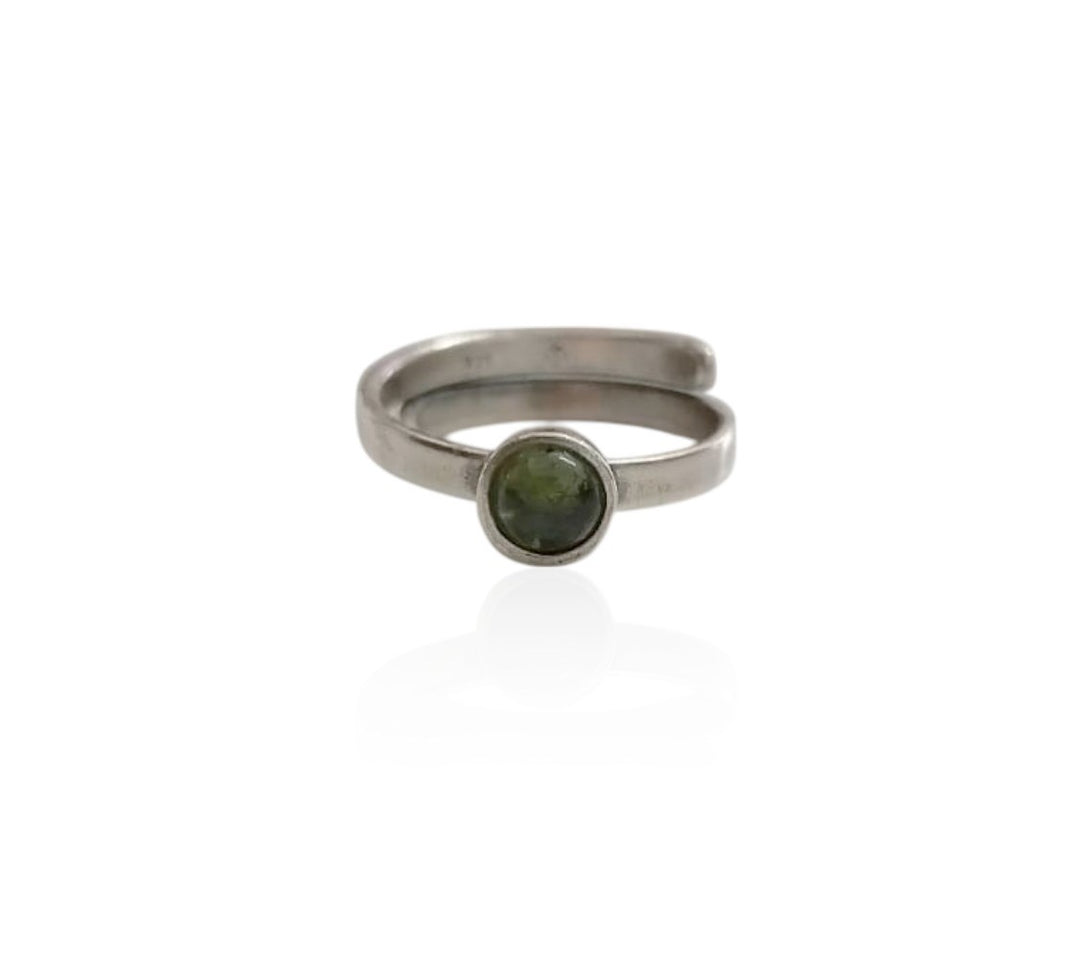 Anillo Bisel con Piedra Varia