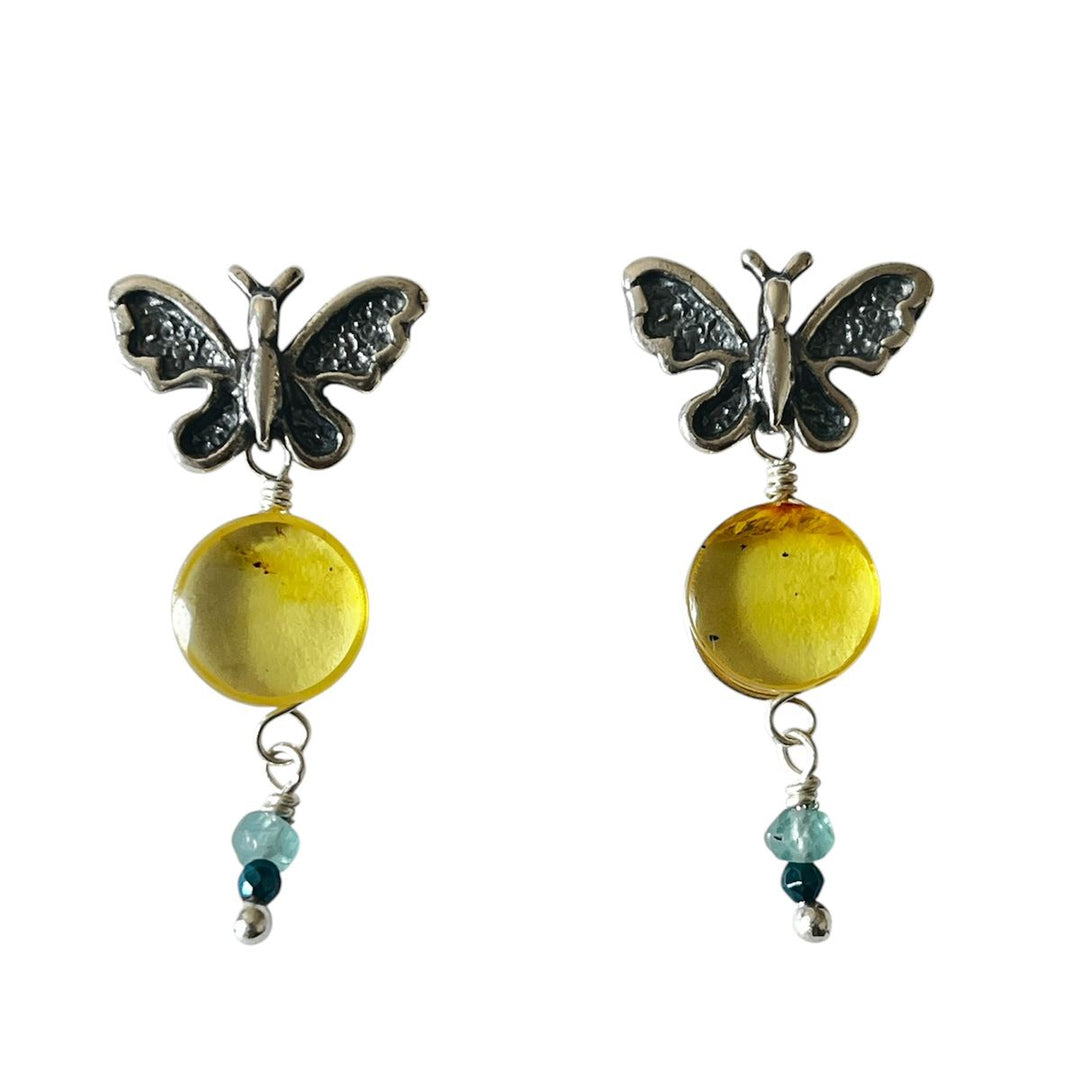 Aretes Mariposa Calada Ámbar