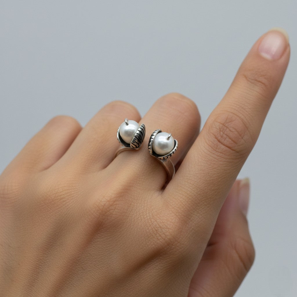 Ring Two Clams