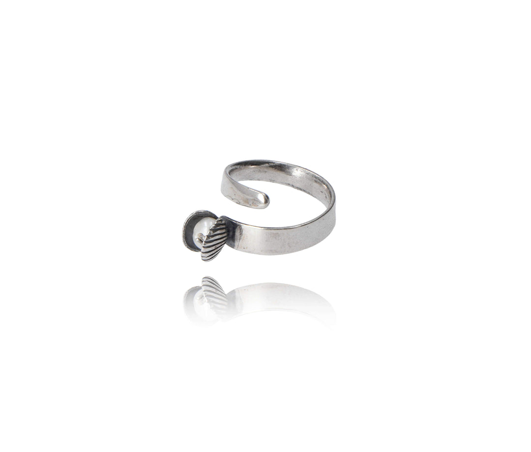 A Little Clam Ring