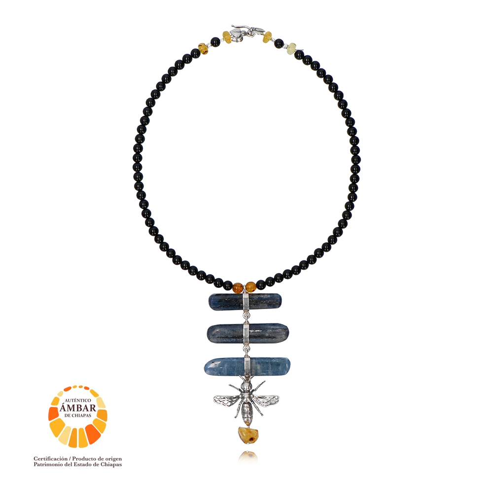 Collar abeja grande y kyanita